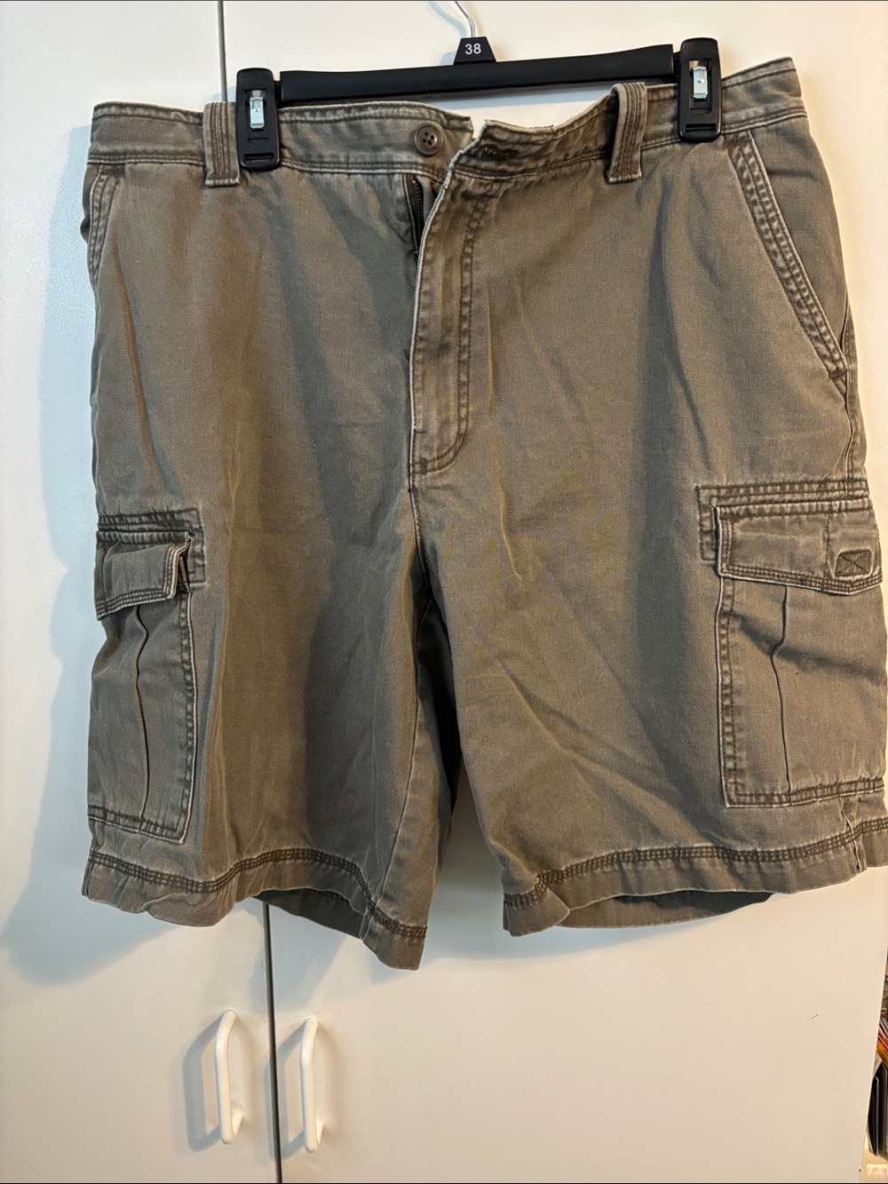 Men's Cargo Shorts in Taupe - Casual Utility Style size 38